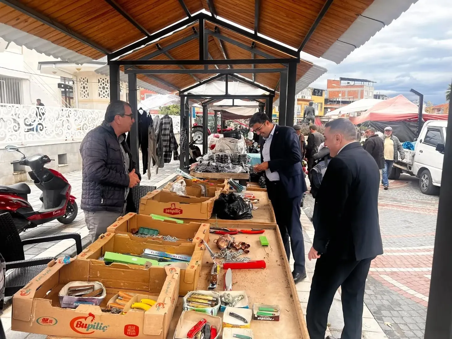 Yenipazar Kaymakamı Karataş esnafın taleplerini dinledi - 2