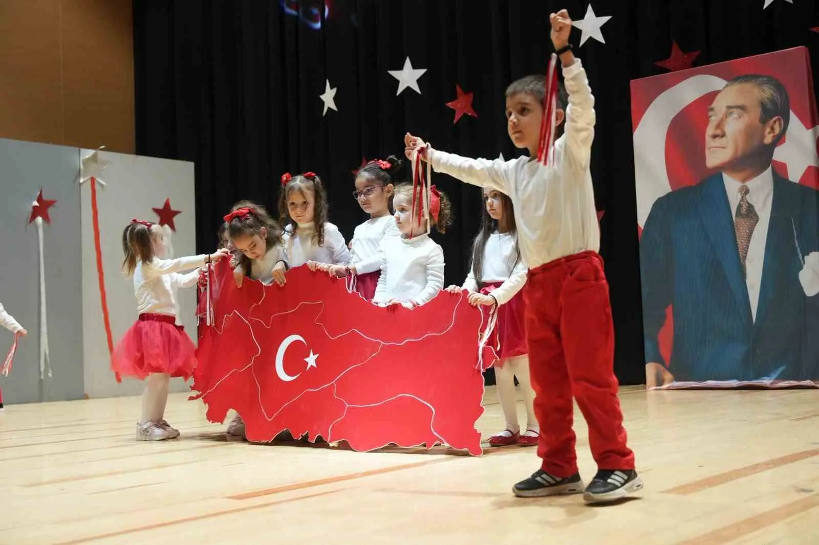 Miniklerden Cumhuriyet Bayramı’na renk katan gösteri - 4