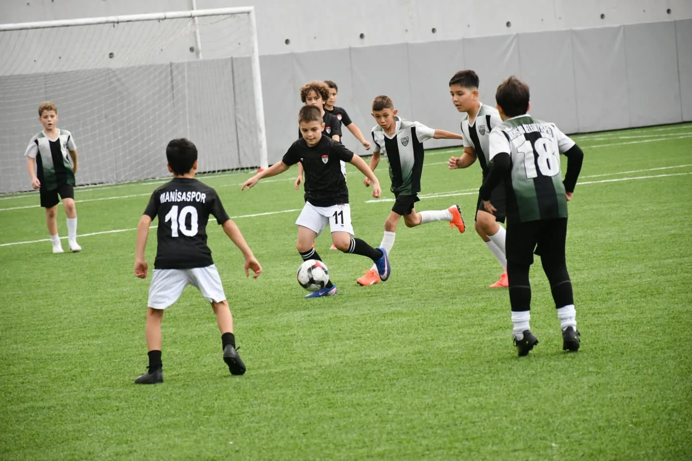 Yunusemre’de 29 Ekim coşkusu futbolla taçlandı - 2