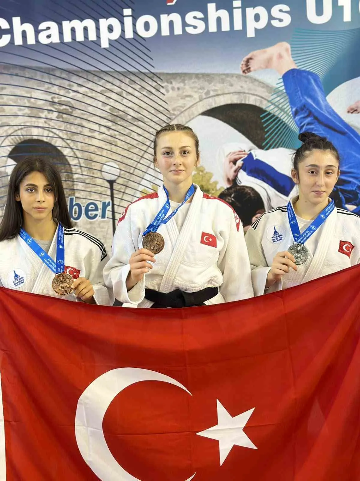 İzmirli judoculardan Balkan Şampiyonası’nda üç madalya