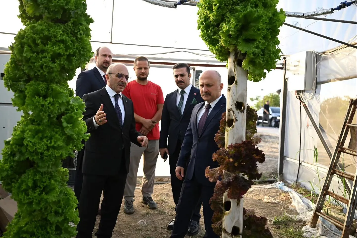 Aydın Valisi Varol, ADÜ Ziraat Fakültesi’nin uygulama alanlarını inceledi - 3