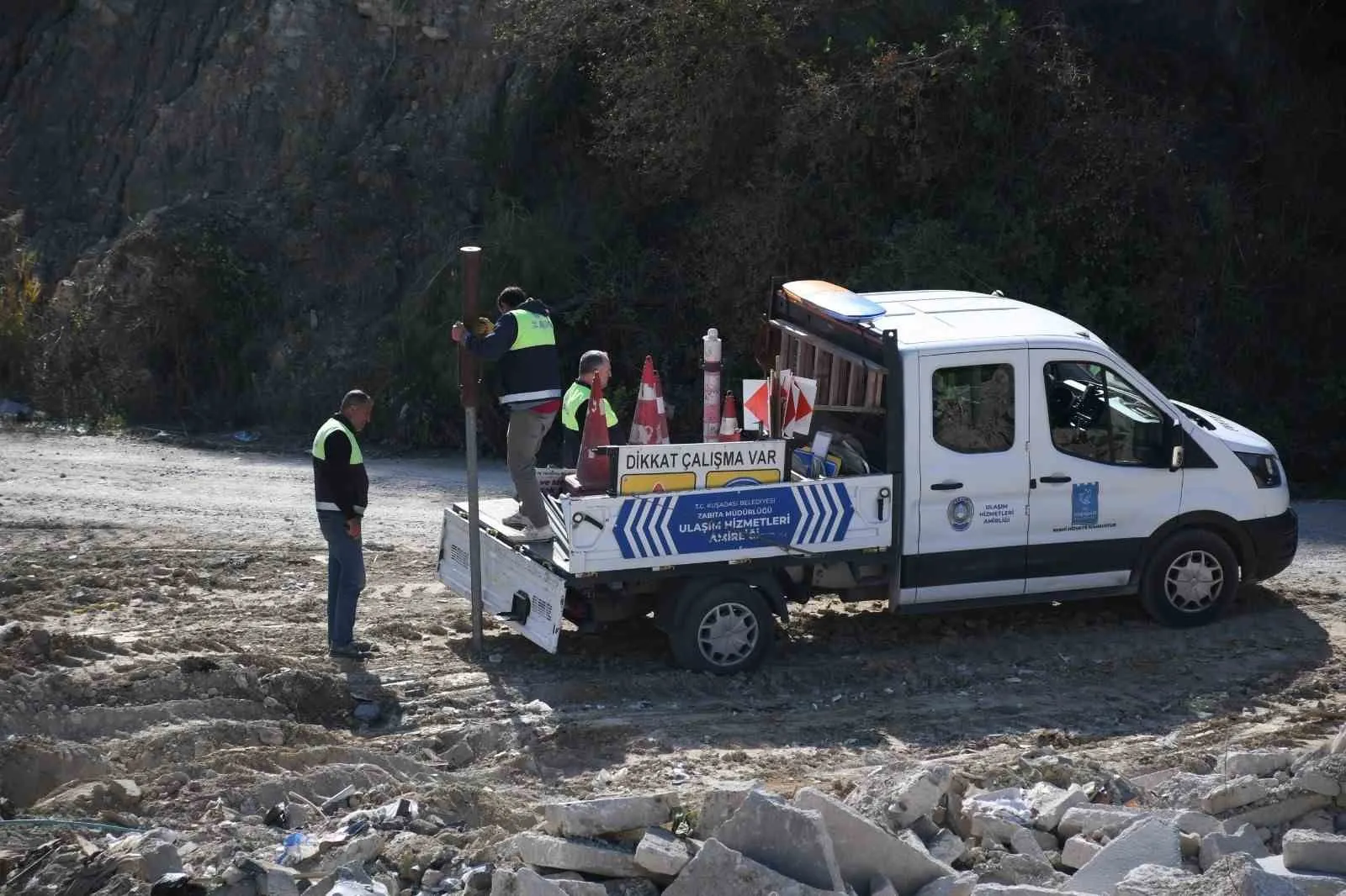 Kuşadası Belediyesi’nden kaçak moloz dökümüne karşı seferberlik - 5