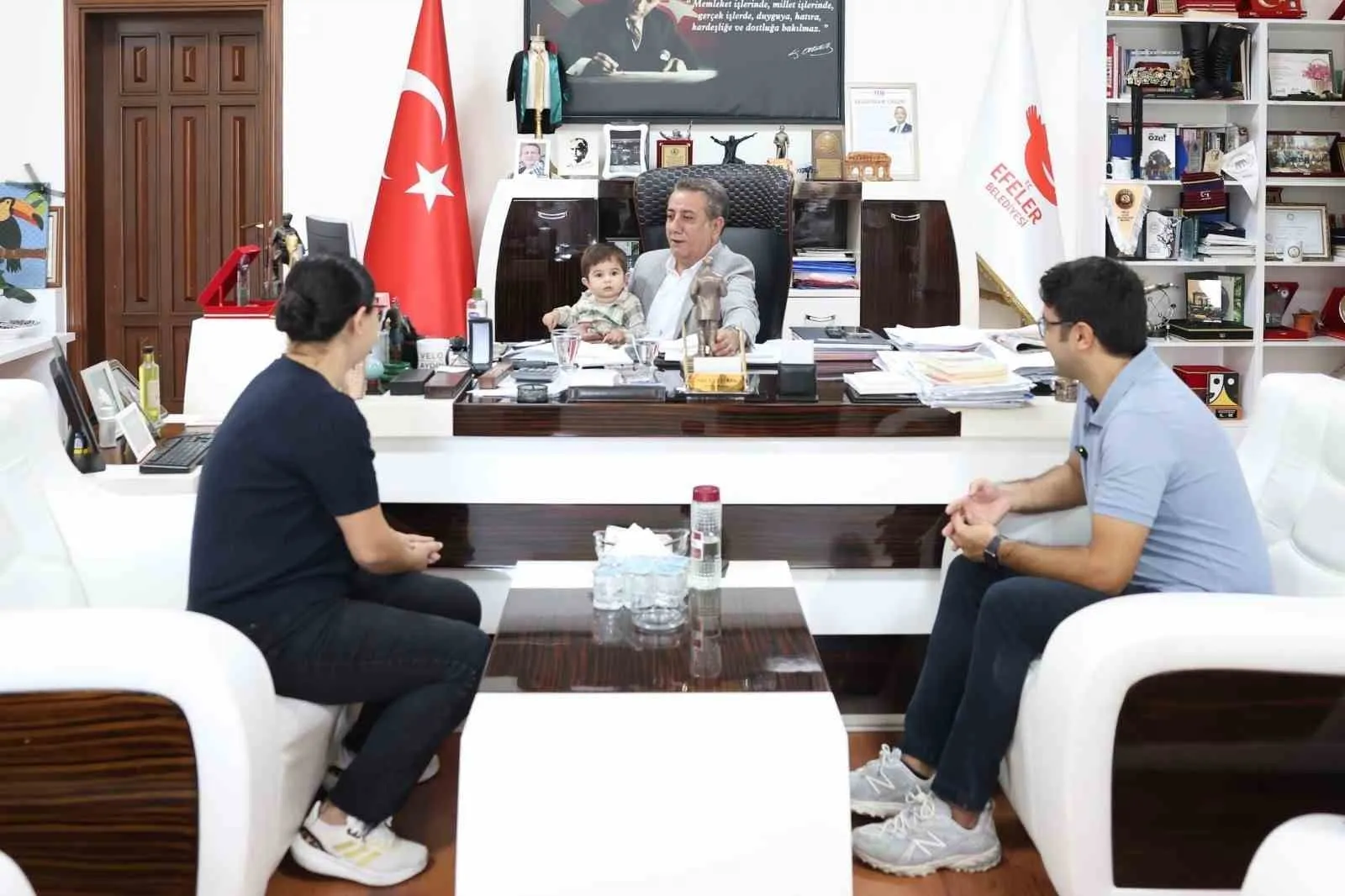Başkan Yetişkin, sağlığına kavuşan minik Teoman’ı ağırladı - 5
