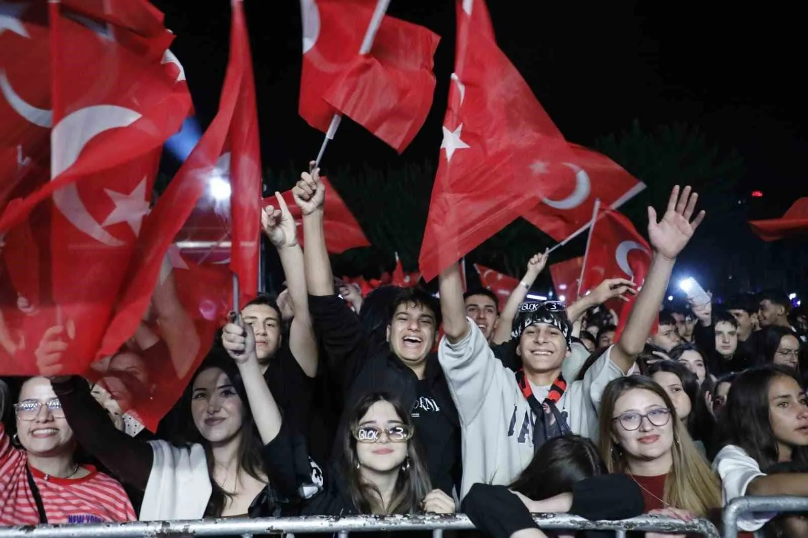 Binlerce kişi Aydınfest’te doyasıya eğlendi - 6