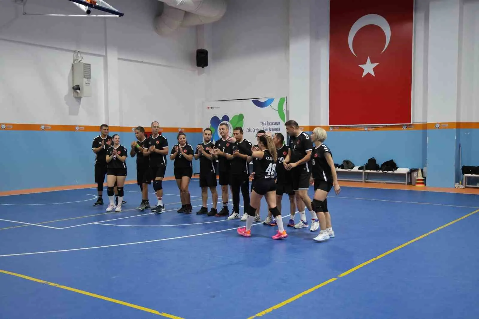 Cumhuriyet Kupası’nda büyükşehir personeli sahada buluştu - 4