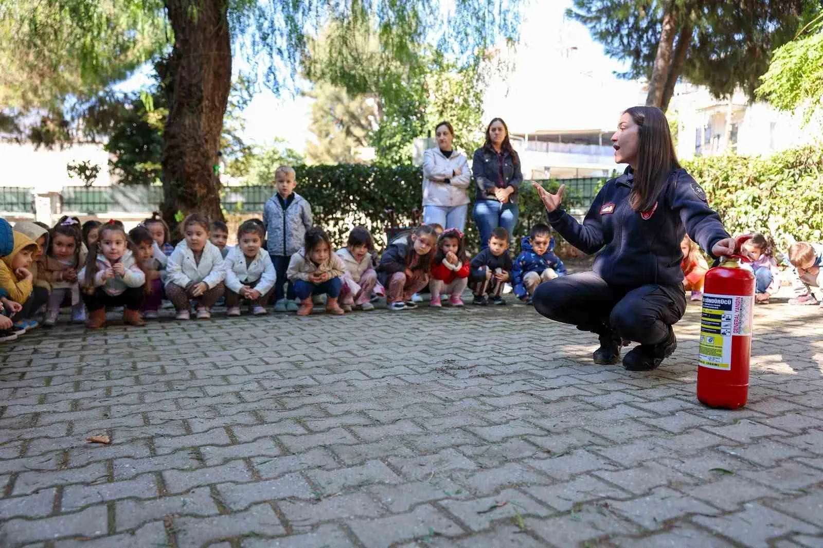 Aydın Büyükşehir Belediyesi Çocuk Gelişim Merkezleri’nde Eğitici İtfaiye etkinliği - 3