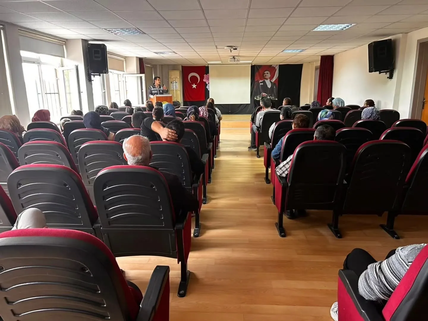 Karpuzlu’da öğrenci velileri ve okul personeline güvenlik bilgilendirmesi - 2