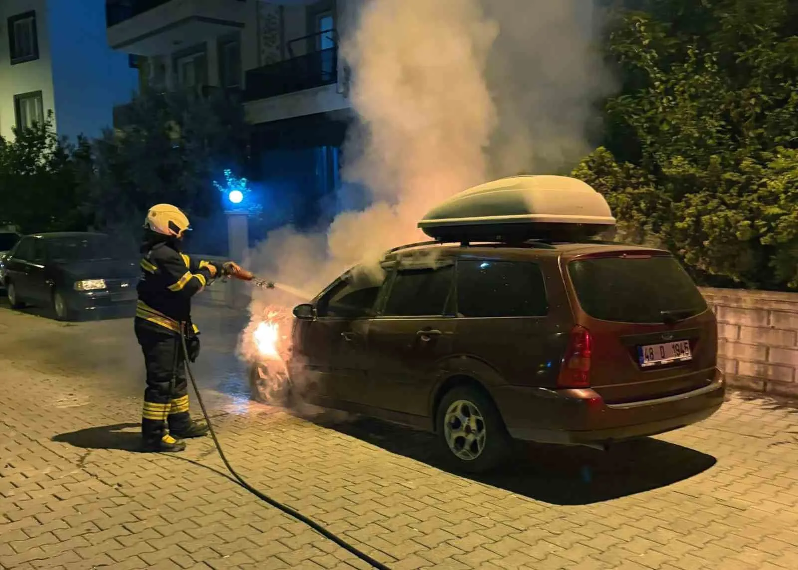 Dalaman’da araç yangını