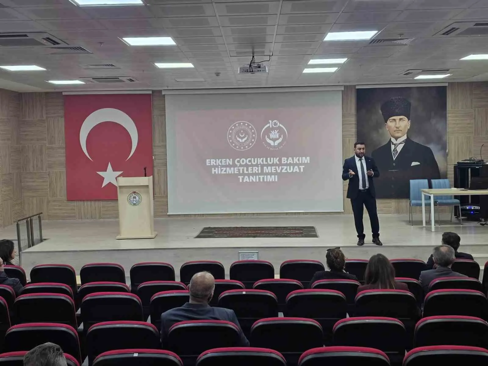 Kamu kurumlarında açılacak çocuk bakımevleri için bilgilendirme toplantısı düzenlendi - 2