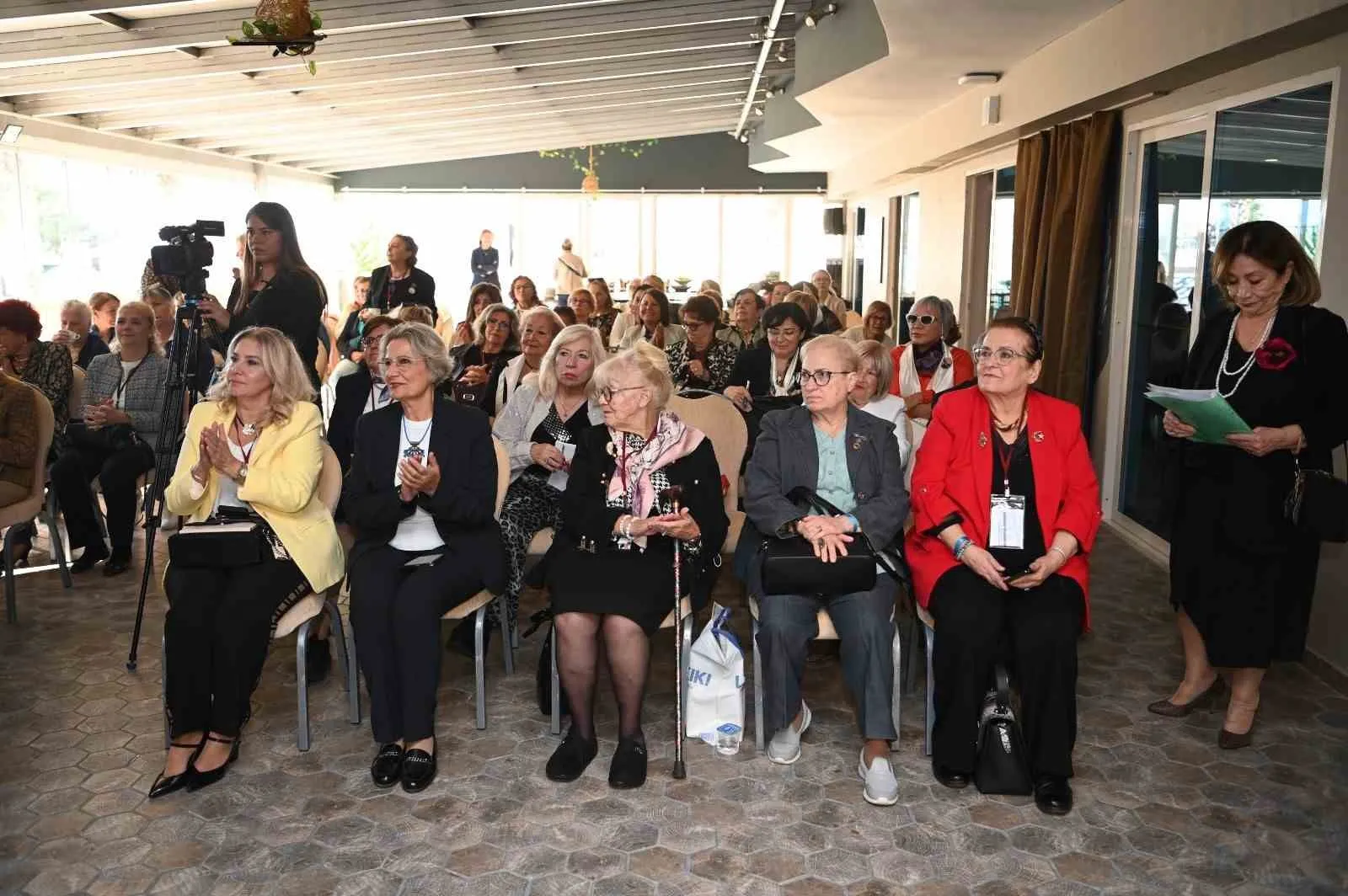 Kuşadası’nda ’Kadınlar zirvesi’ başladı - 3