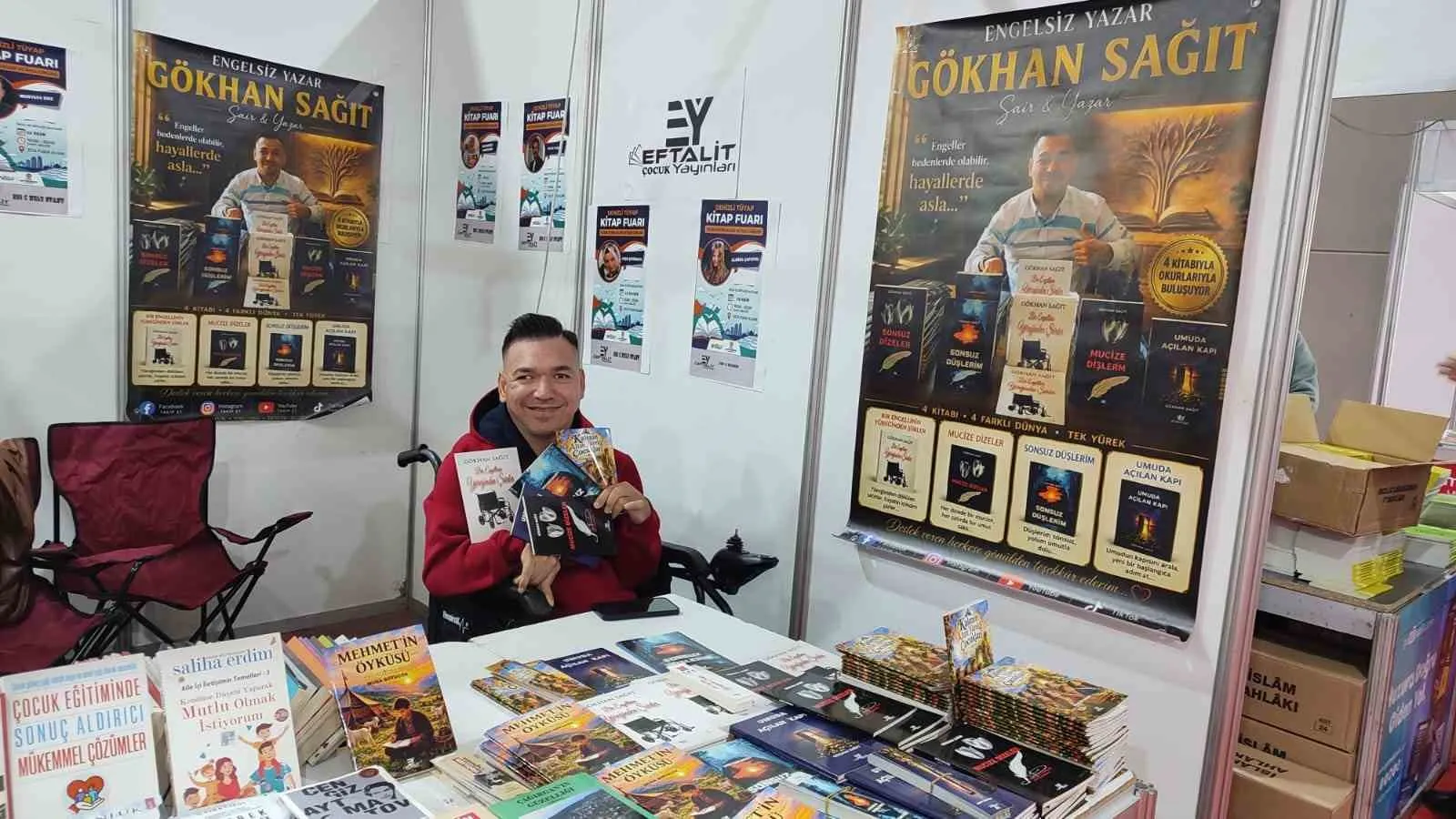 Engelsiz Yazar kitap fuarında okurlarıyla buluştu - 2