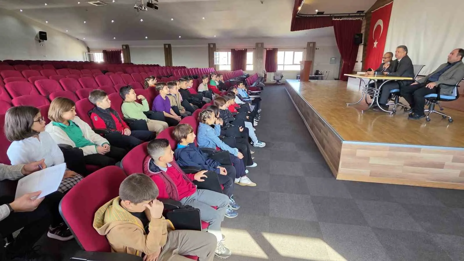 Nazilli’de İlçe Milli Eğitim Müdürü Güner, öğrencileri dinledi - 5