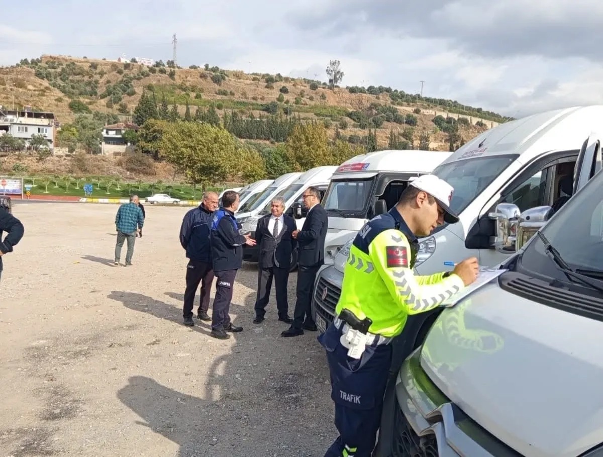 Efeler’de öğrencilerin güvenliği için servisler denetlendi - 2