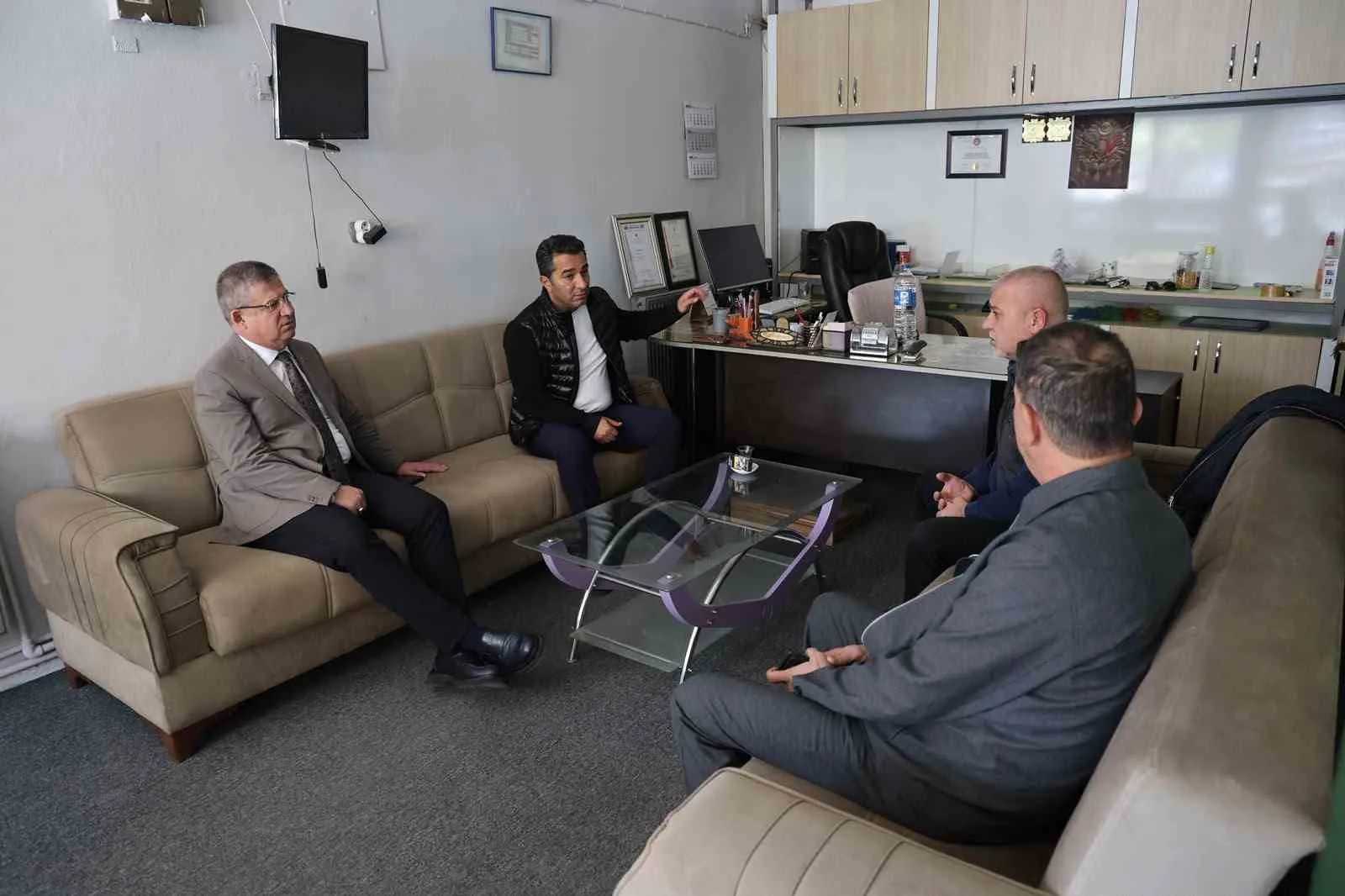 AK Parti Denizli İl Başkanı Subaşıoğlu’ndan Hacı Kaplanlar’da esnaf ziyareti - 3