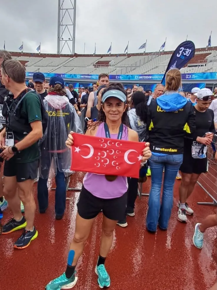 Aydınlı öğretmen 42 kilometrelik maratonu rekoruyla tamamladı - 4