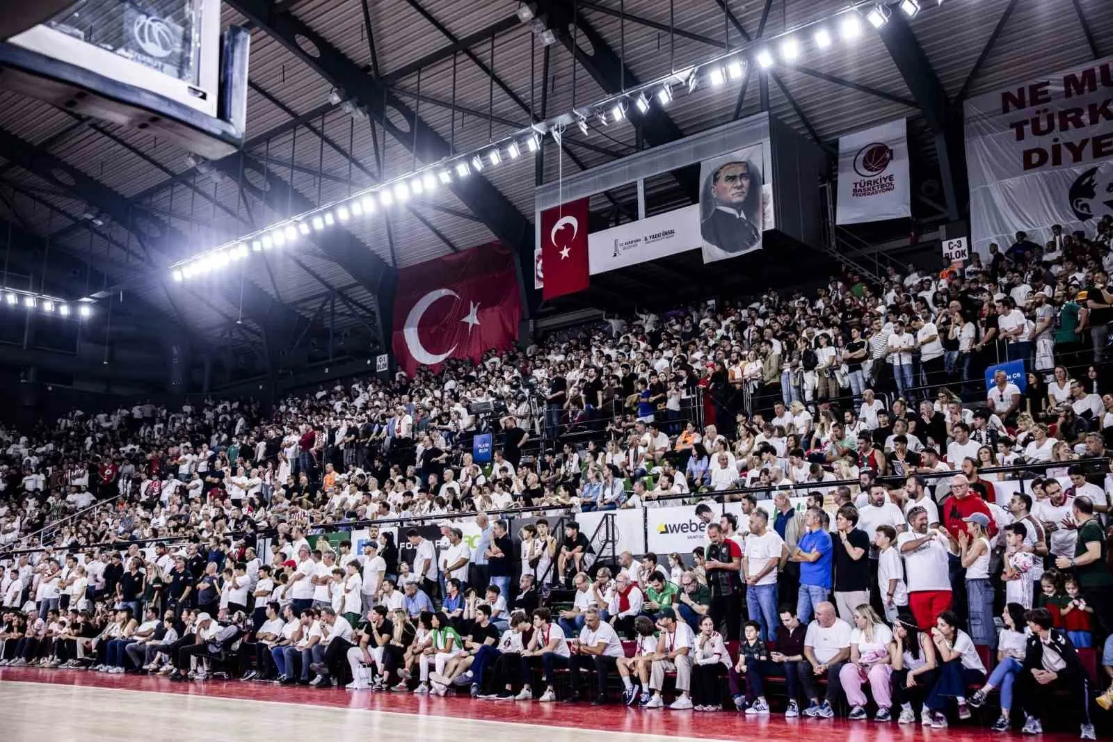 Karşıyaka Basketbol, iç sahadaki ilk yenilgisini aldı - 2