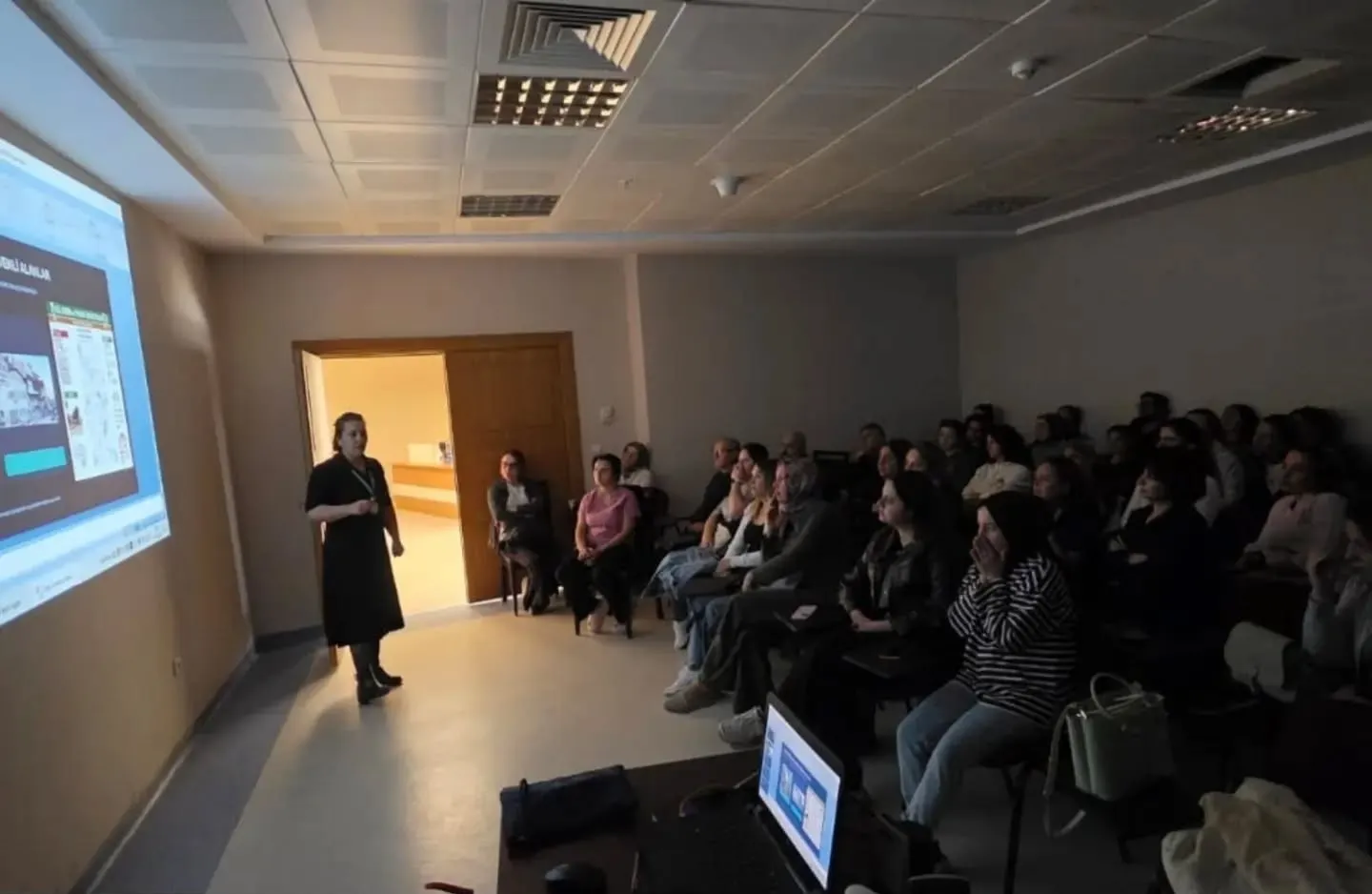 Nazilli’de sağlık çalışanları bilgilerini tazeledi - 3