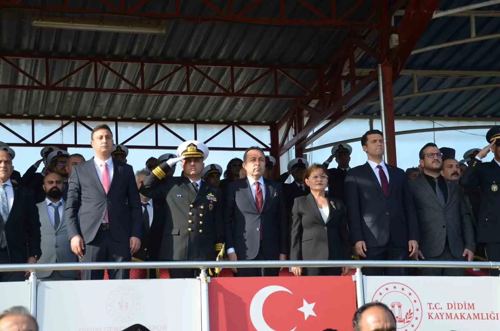 Didim’de 29 Ekim Cumhuriyet bayramı coşkusu yaşandı