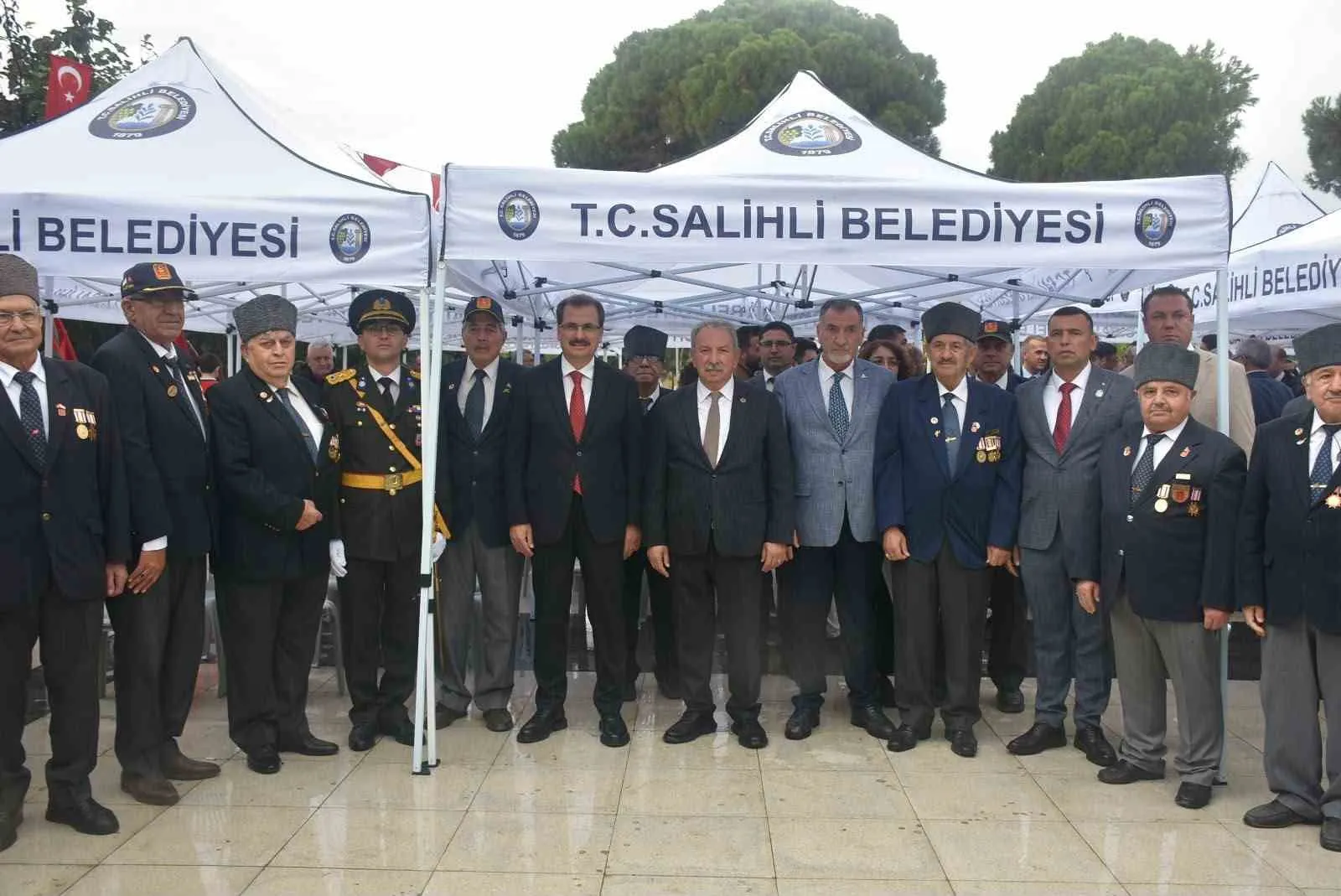 Salihli’de Cumhuriyet coşkusu başladı