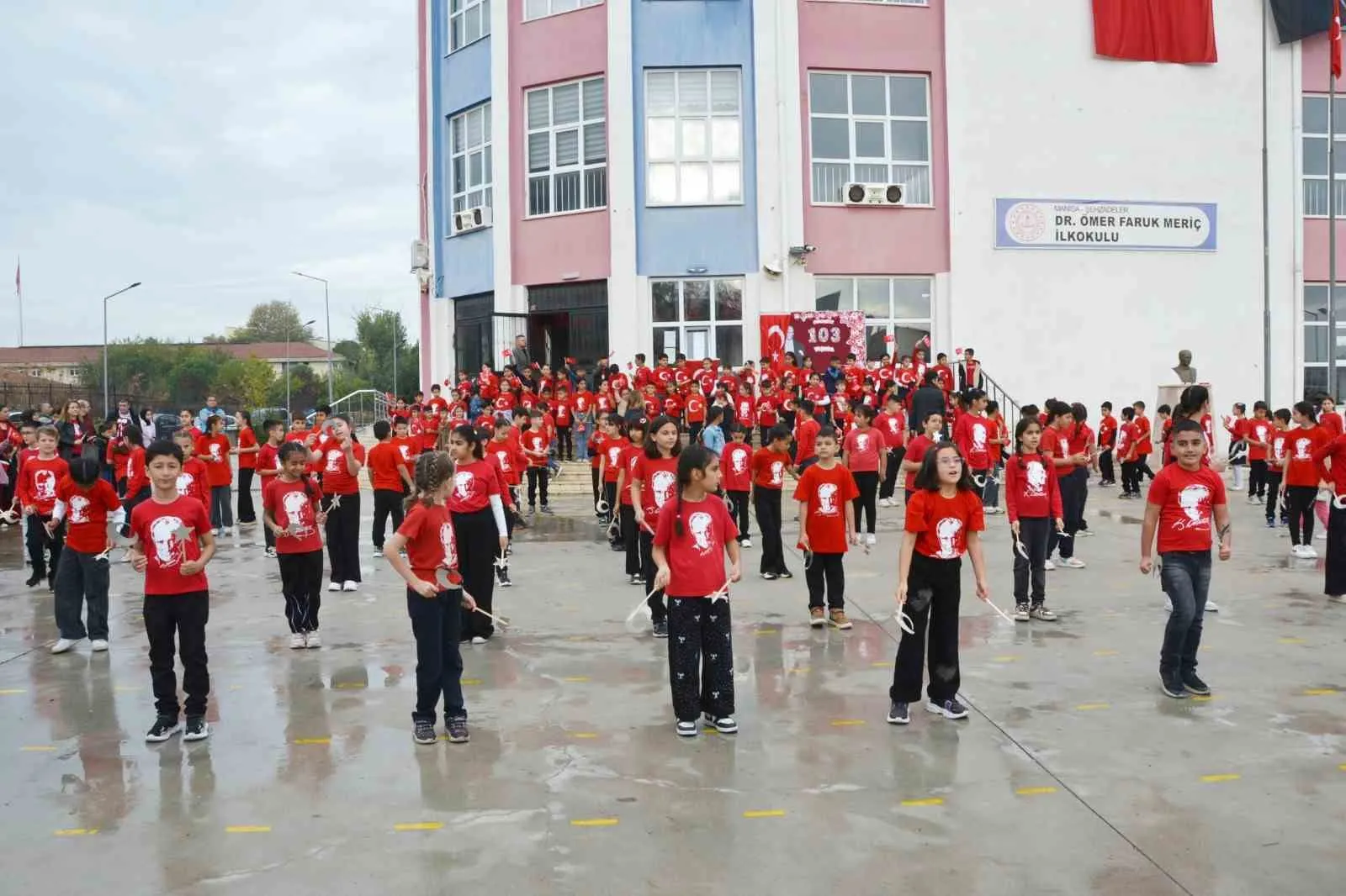 Manisa’da okullarda cumhuriyet coşkusu yaşandı - 6