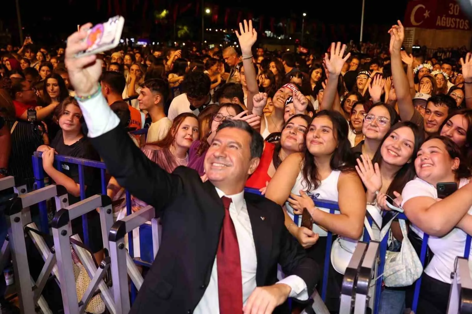 Başkan Aras’tan 29 Ekim Cumhuriyet Bayramı Mesajı