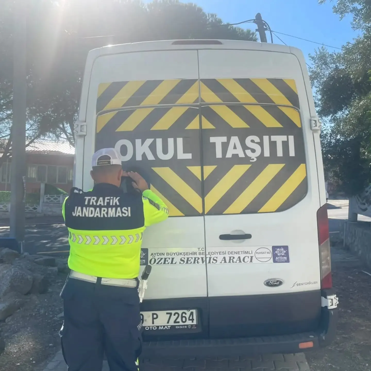 Kuyucak’ta öğrencilere trafik eğitimi verildi - 2