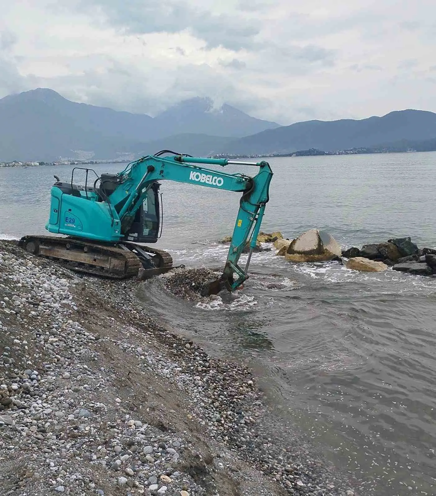 Muğla Büyükşehir ekiplerinden taşkın riski bulunan alanlara müdahale - 4