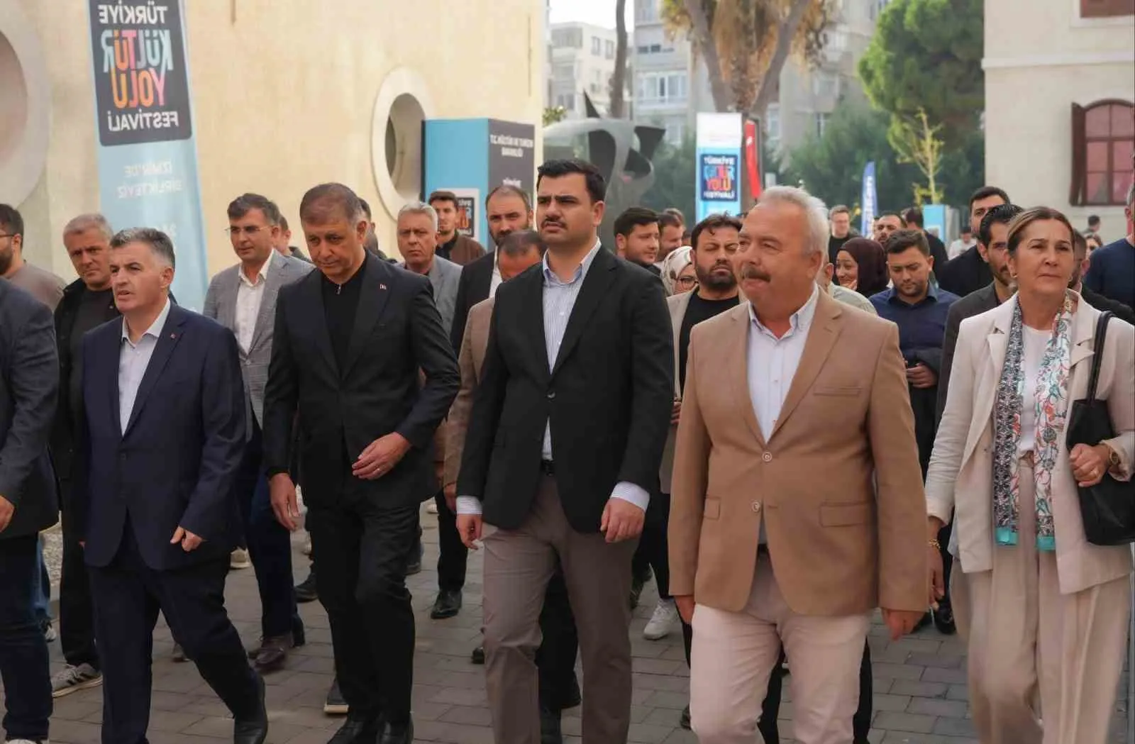 AK Parti Genel Sekreteri İnan: "İzmir Kültür Yolu Festivali, kültür ve sanat buluşmasıdır" - 5