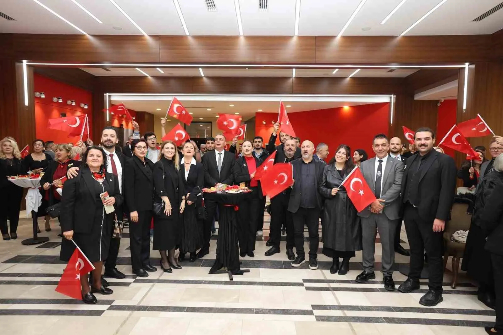 Cumhuriyet Balosunda vals ve zeybek bir arada - 6