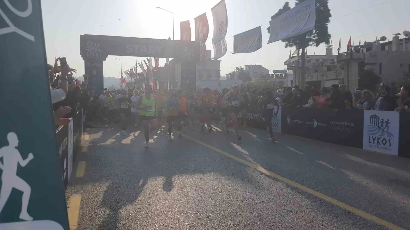 Lykos yarı maratonu’nda binlerce kişi koştu - 3
