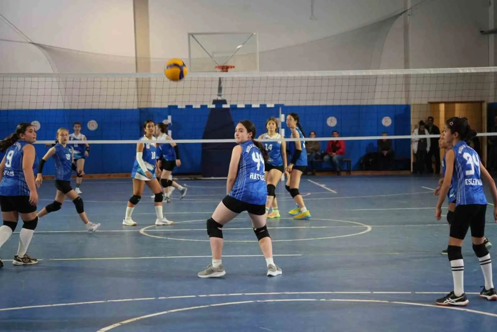 Muğla’da Cumhuriyet coşkusu voleybol sahasına taşındı - 3