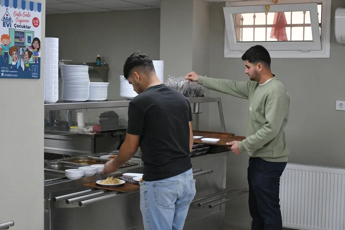 Kuşadası Kent Lokantası’nda satışların yüzde 92’si Adalı Kart ile yapıldı - 5