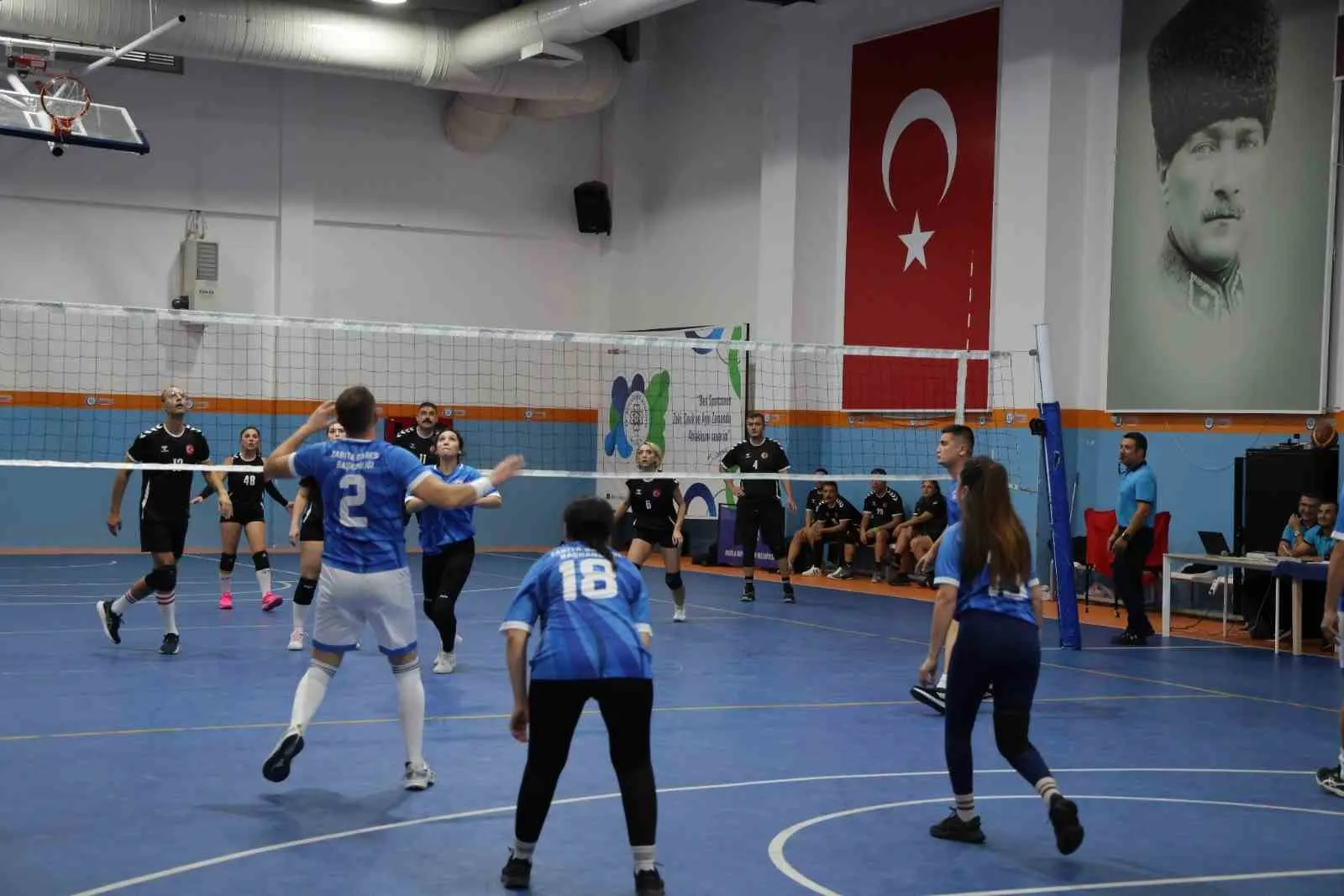 Cumhuriyet Kupası’nda büyükşehir personeli sahada buluştu - 3