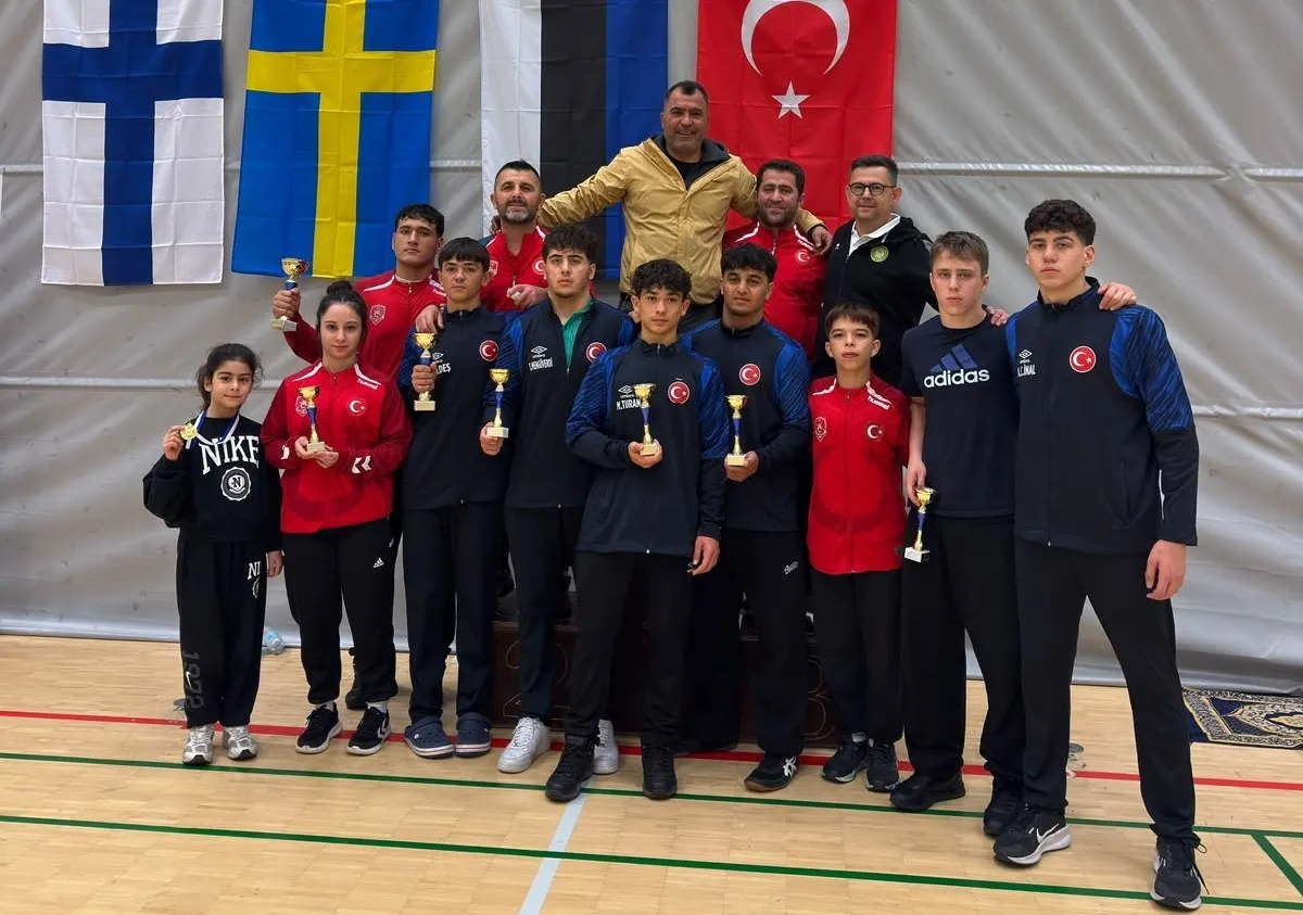 Manisa BBSK’lı güreşçiler Helsinki’den 8 madalya ile döndü - 2