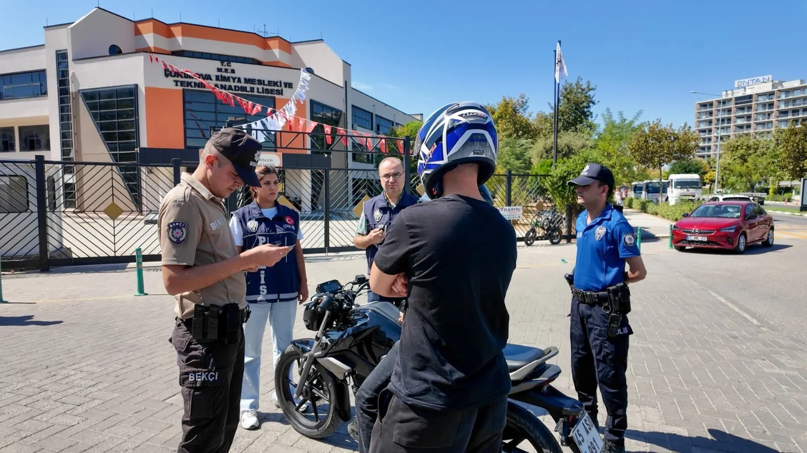 Manisa’da okul güvenliği için 8 bine yakın personel sahaya indi - 5