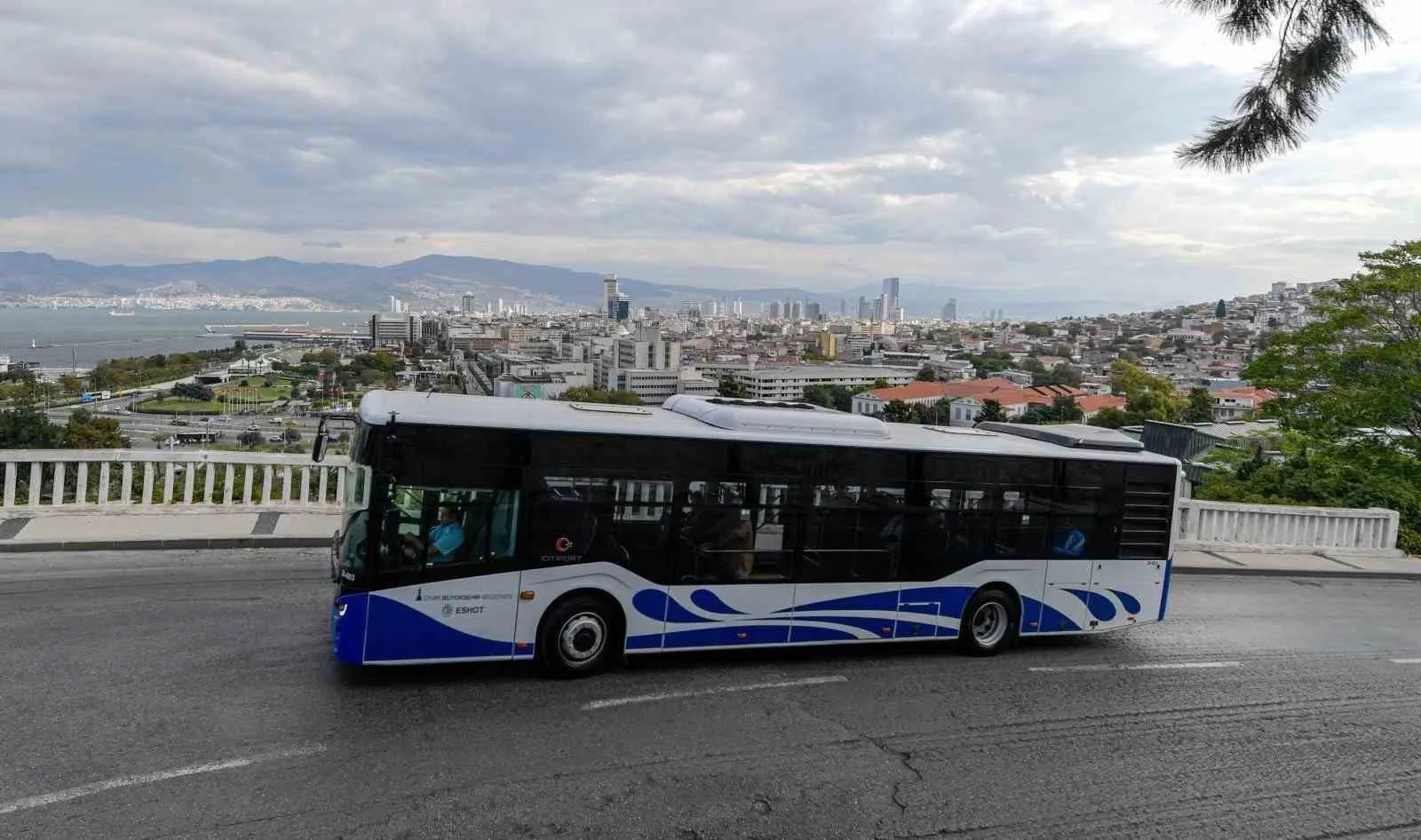 İzmir’de toplu ulaşım seferlerine bayram düzenlemesi
