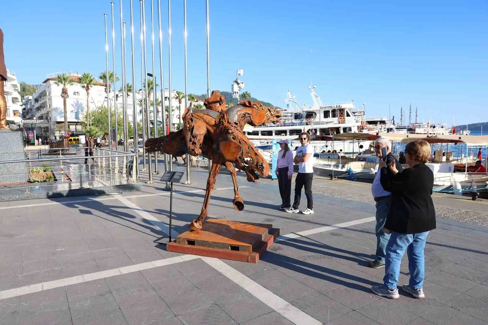 Marmaris’te hurdalar sanata dönüştü - 7