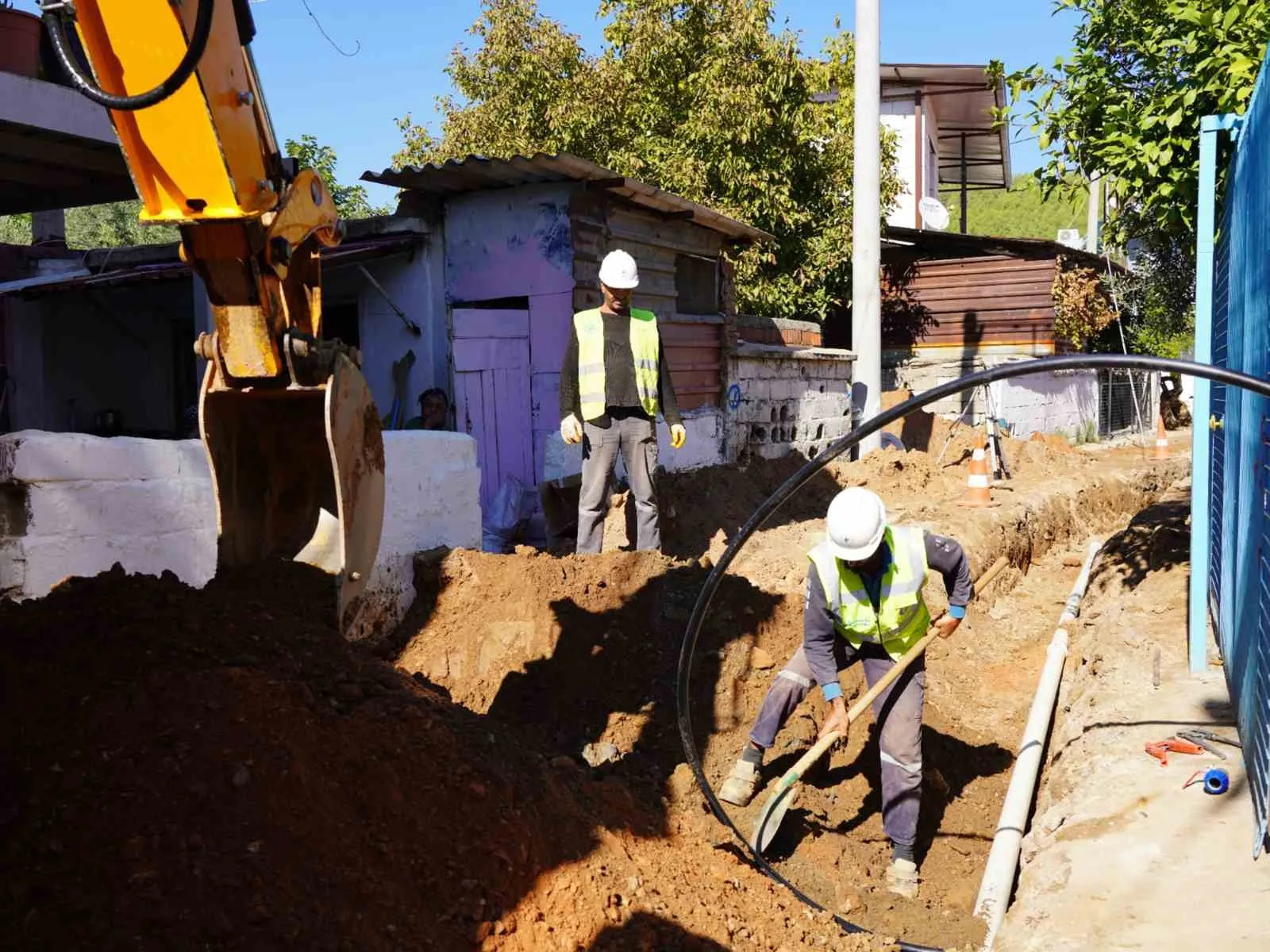 Milas Küçükdibekdere’de 5 bin 500 metrelik altyapı yatırımı - 3