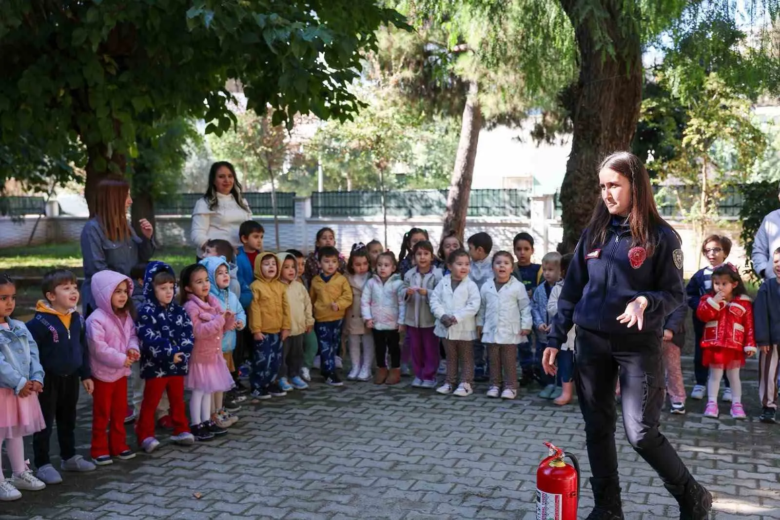Aydın Büyükşehir Belediyesi Çocuk Gelişim Merkezleri’nde Eğitici İtfaiye etkinliği - 5