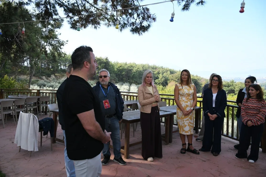 Kuşadası’nda kardeş şehir heyetleri kahvaltıda bir araya geldi - 3