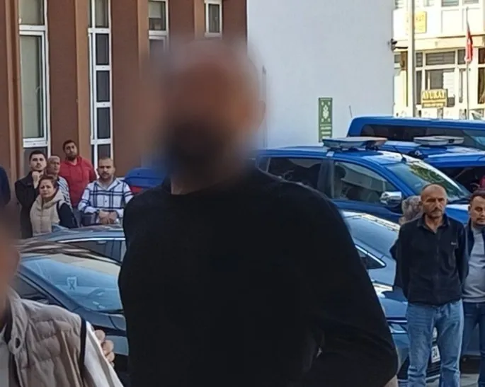Aydın’da polisten kaçan silahlı tehdit şüphelisi adliyeye sevk edildi