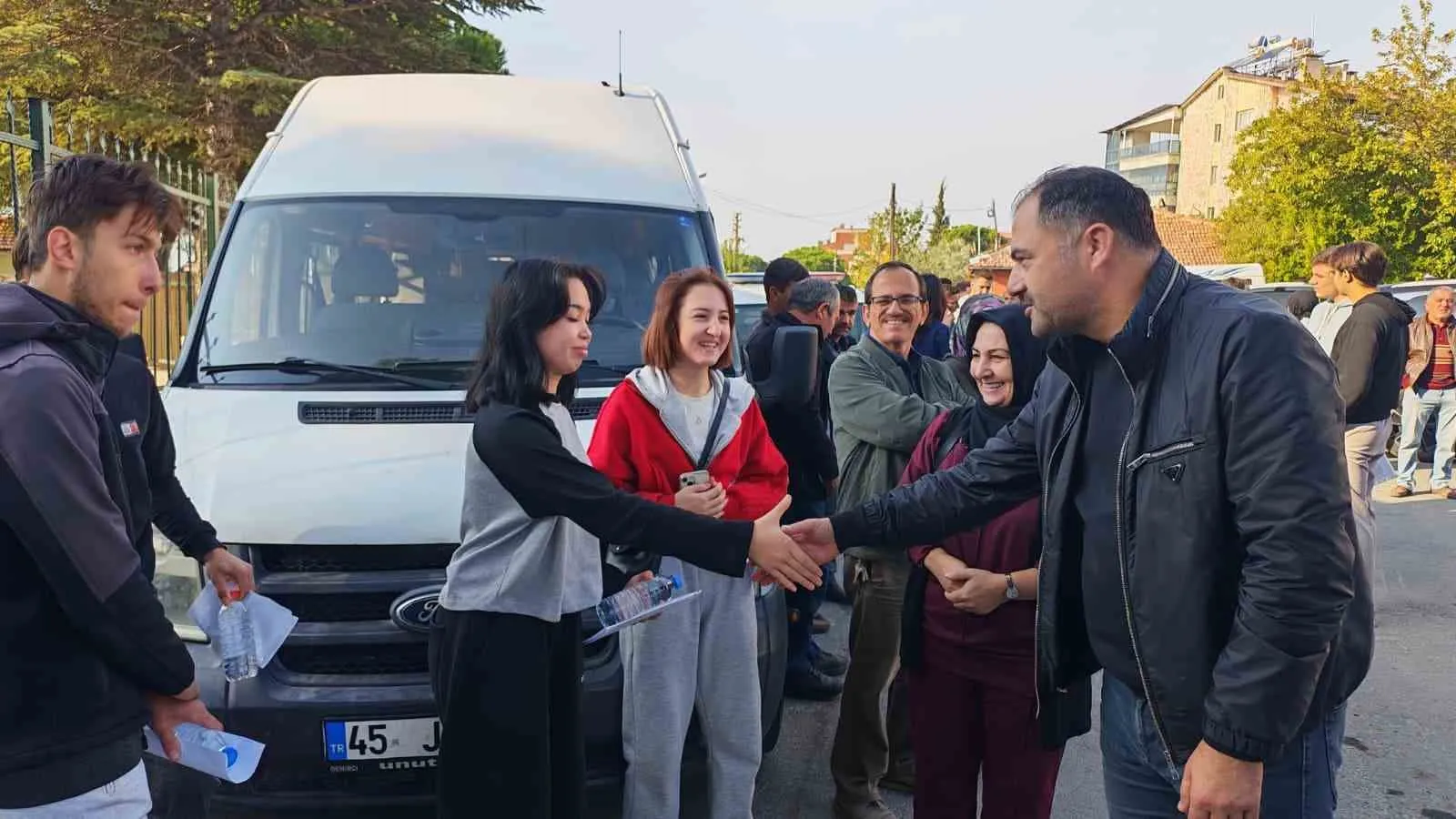Sınava 1 dakika kala jandarma imdada yetişti - 4