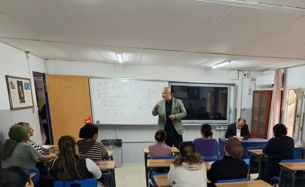 Bodrum’da öğrenciler yazarla buluştu - 3