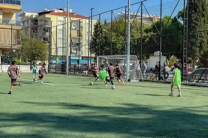 Efeler’de minik sporcular kıyasıya mücadele etti - 5