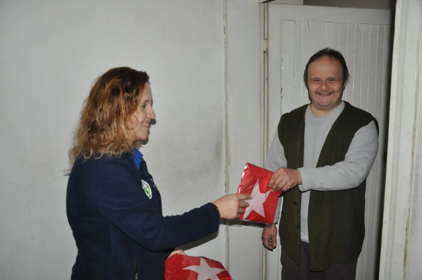 Bozdoğan Belediyesi’nden ev ve iş yerlerine Türk Bayrağı - 4