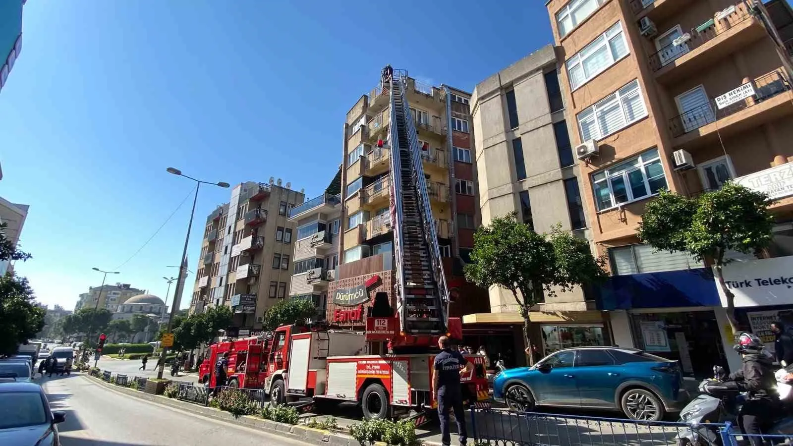 Dürümcünün bacasında çıkan yangın panikletti - 5