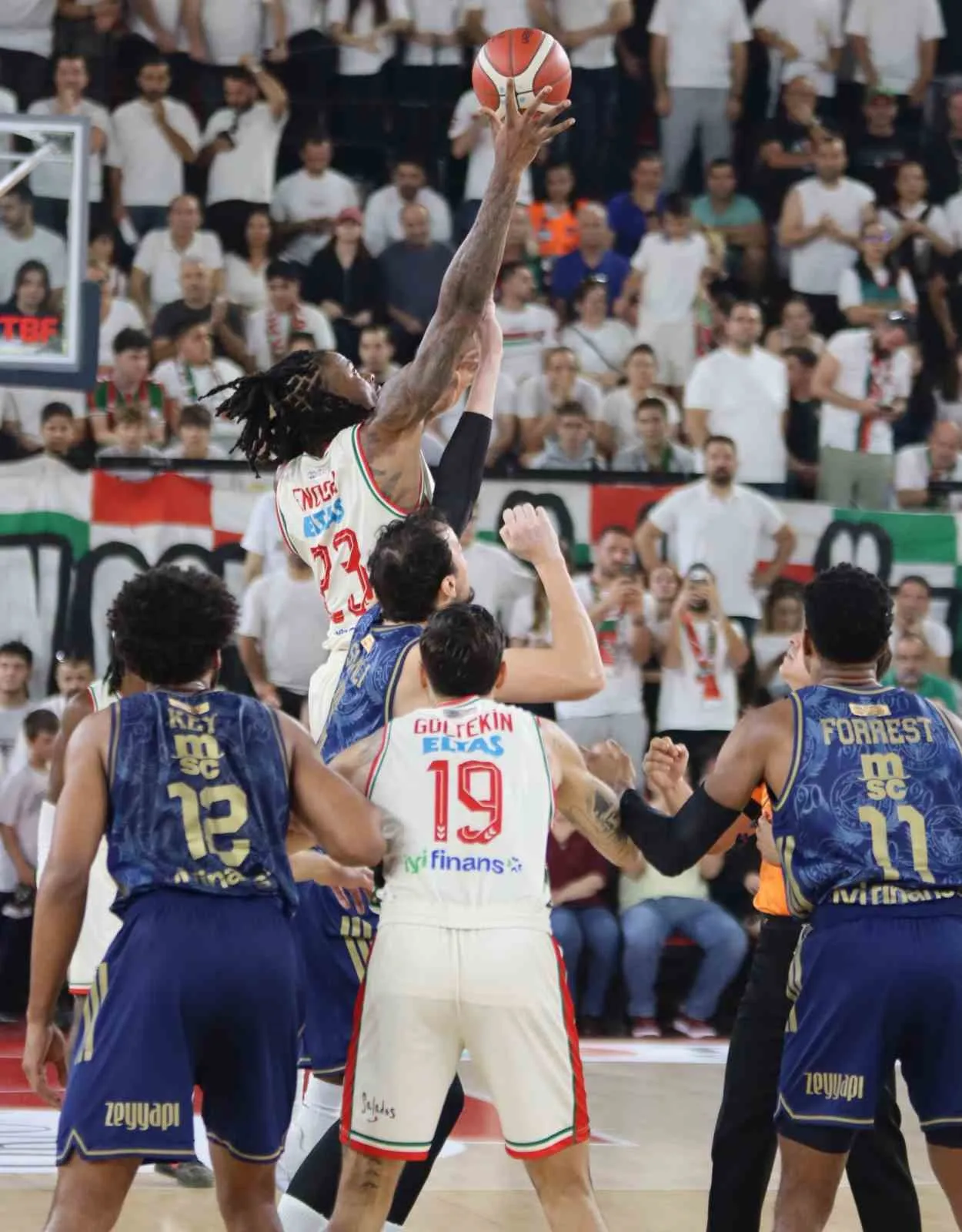 Karşıyaka Basketbol, iç sahadaki ilk yenilgisini aldı - 5