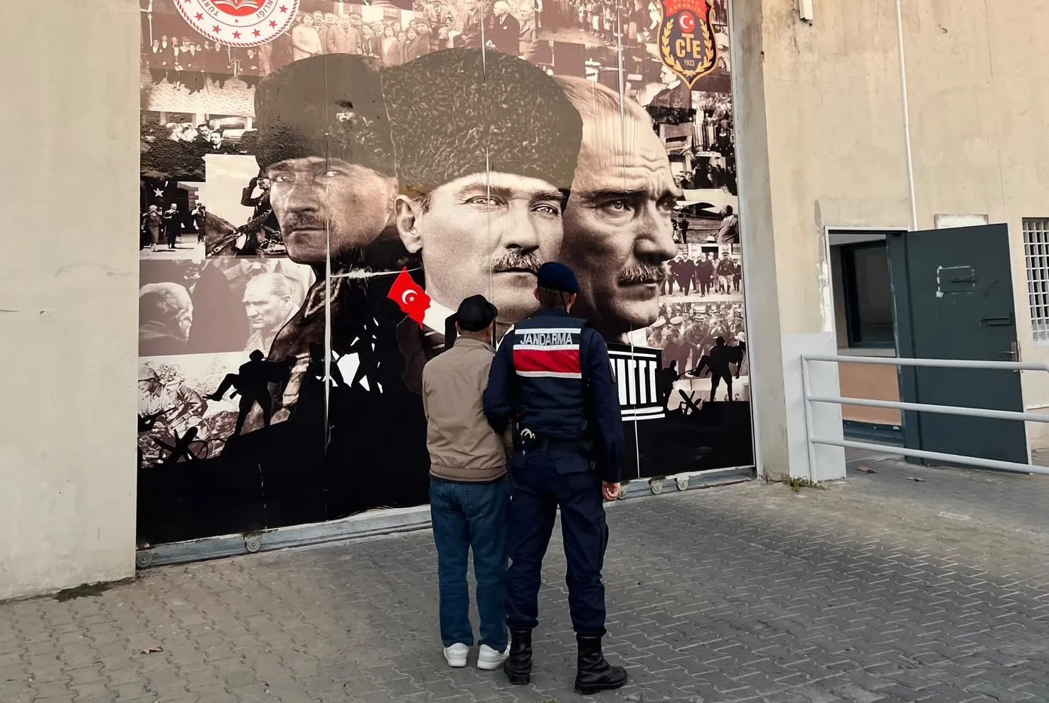 Manisa’da 78 yıl 9 ay hapis cezasıyla aranan şahıs yakalandı