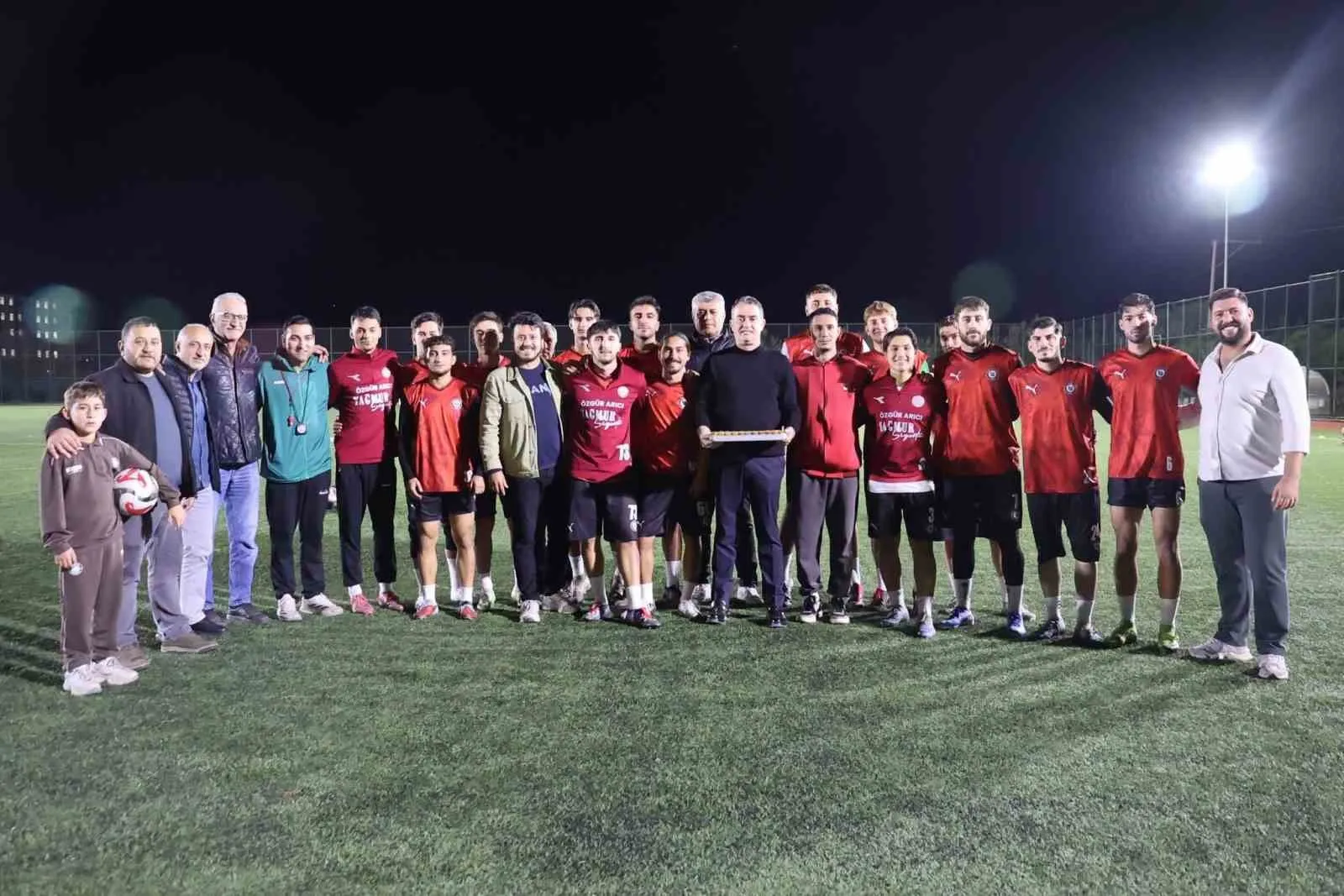 Kazanın ardından göreve dönen Arıcı’dan Koçarlı Belediyespor’a moral desteği