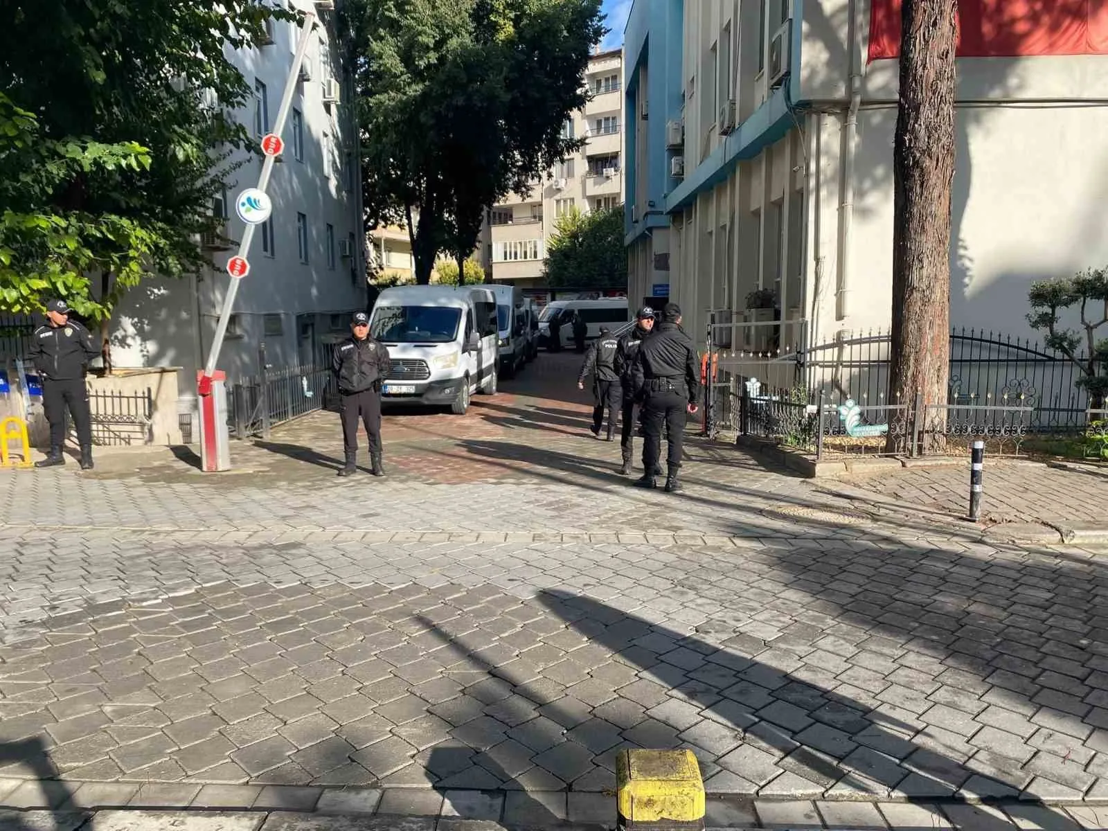 Merkezefendi Belediye Başkanı Doğan ve eşiyle birlikte 17 kişi adliyeye sevk edildi - 2
